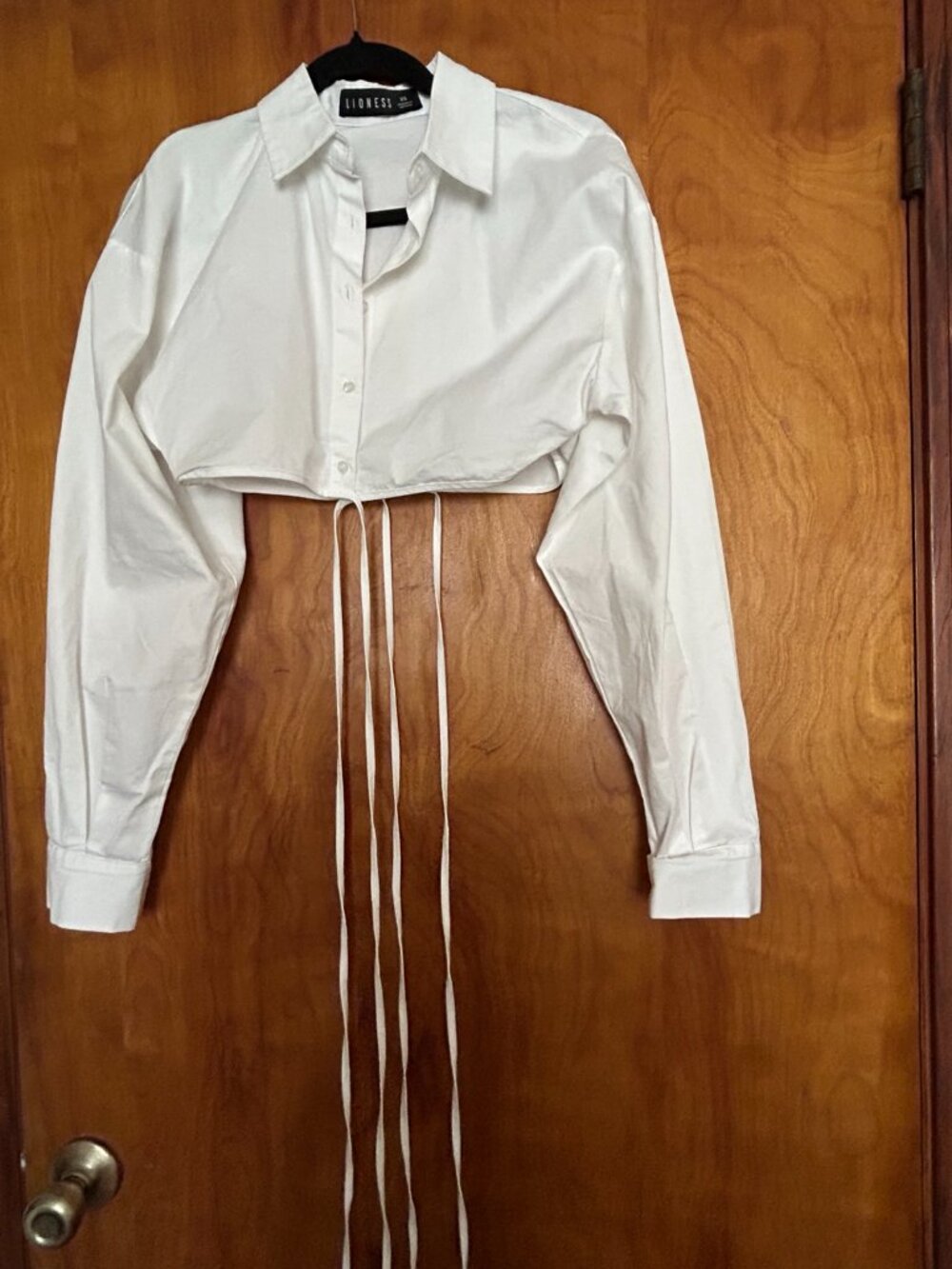 Lioness White Cropped Tie Front & Back Shirt XS - Picture 2 of 8